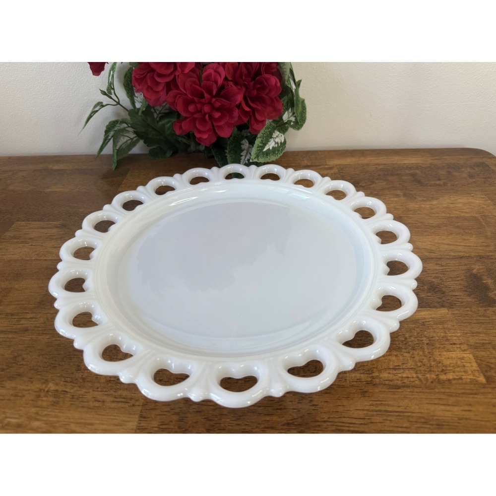 Vintage Anchor Hocking Milk Glass Lace Edge Plate Heart Loop Pattern‎  Platter